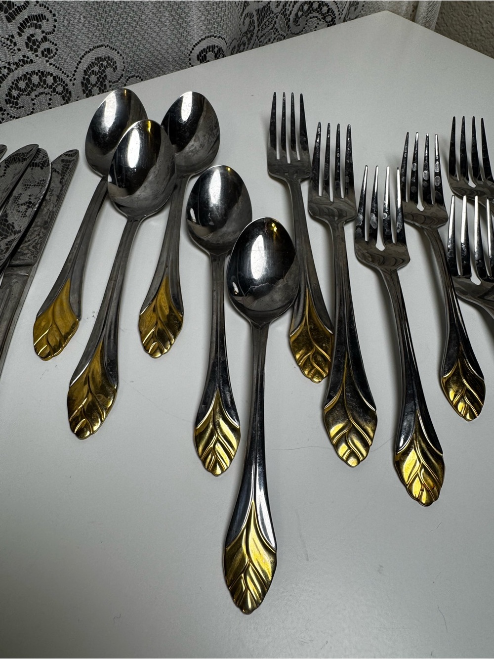 19PC Wallace Silversmiths Golden Corsica Stainless Flatware Replacement Lot - Picture 3 of 5